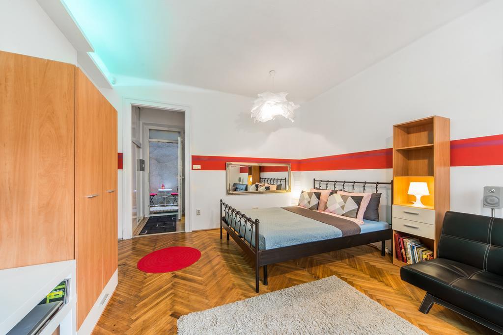 Perfect Holiday Apartment Budapest Luaran gambar